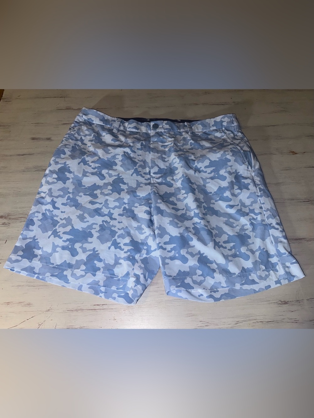 Mizzen+Main Helmsman Men’s 36 Blue Camo Golf Shorts 8”